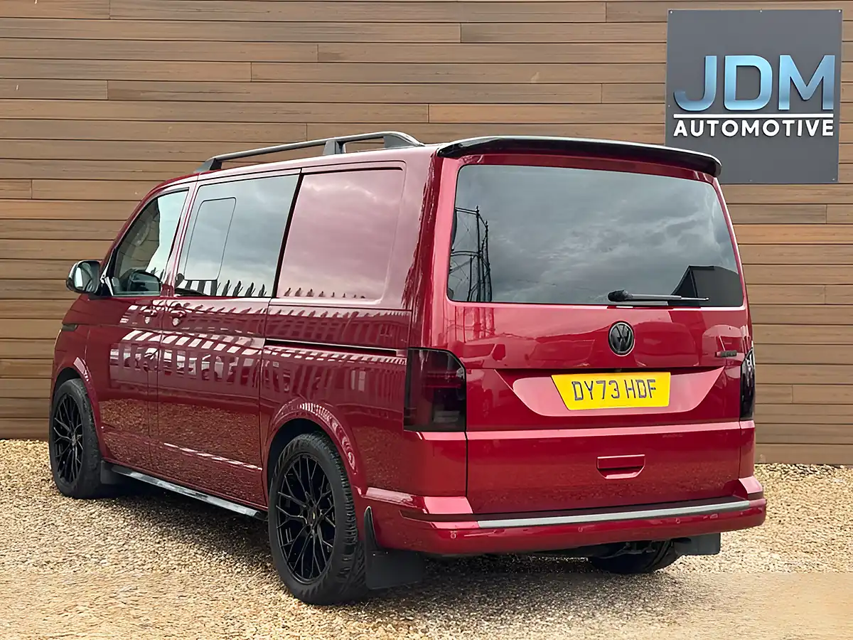 Used 2023 Volkswagen Transporter T32 Highline Red - Interior and Exterior details 9