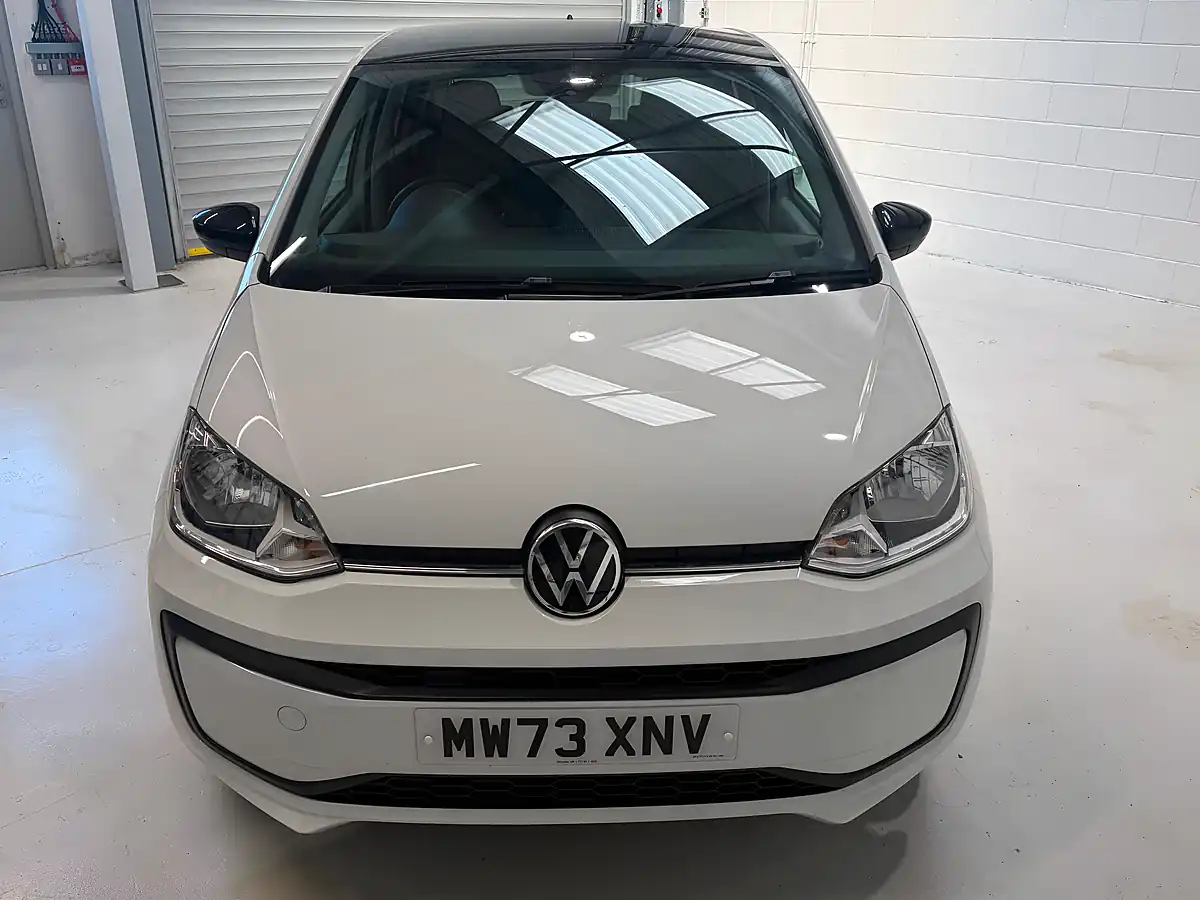 Used 2023 Volkswagen Up! Black Edition White - Interior and Exterior details 5