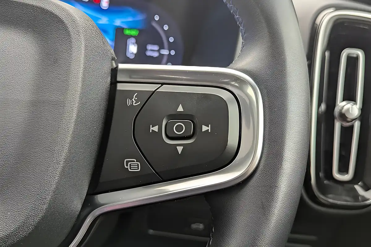 Used 2023 Volvo C40 Core Black - Interior and Exterior details 15