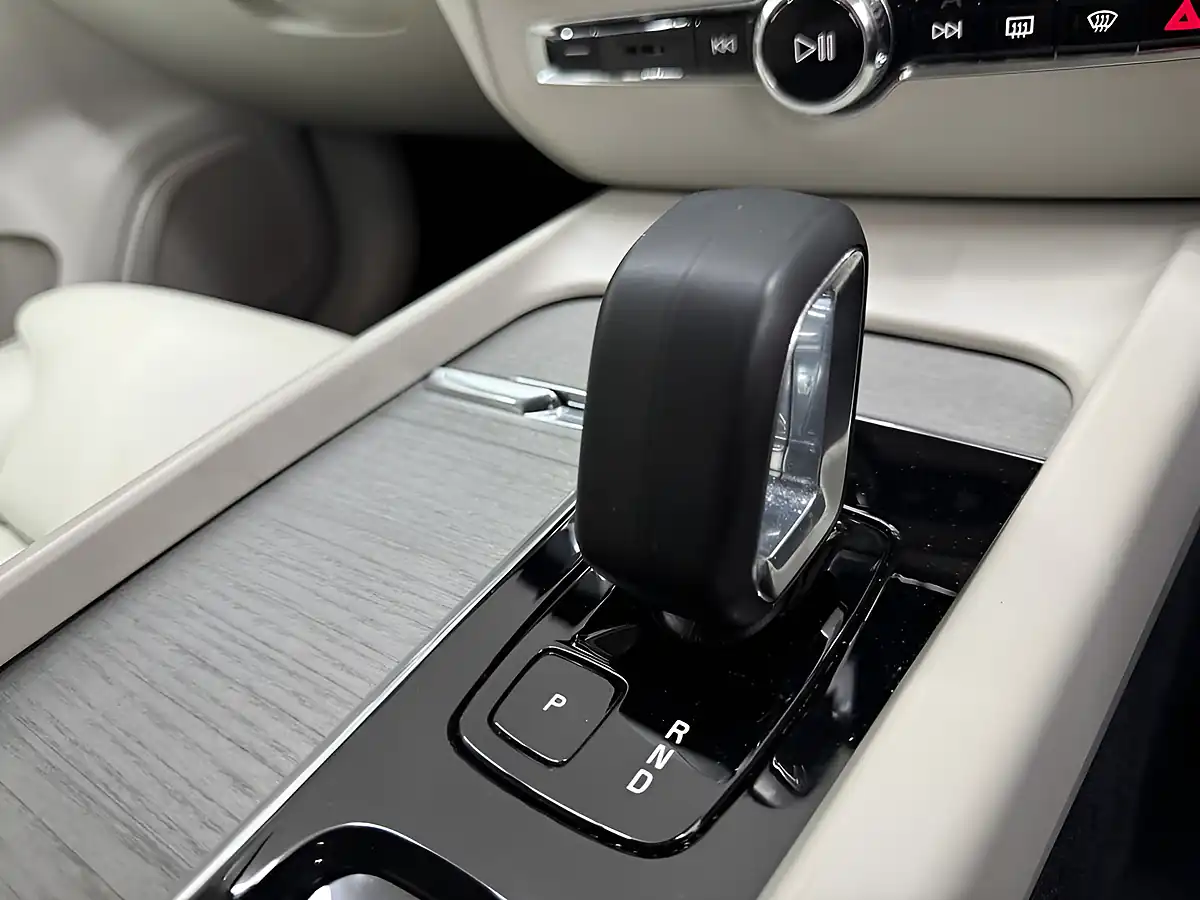 Used 2023 Volvo V60 Plus Silver - Interior and Exterior details 11