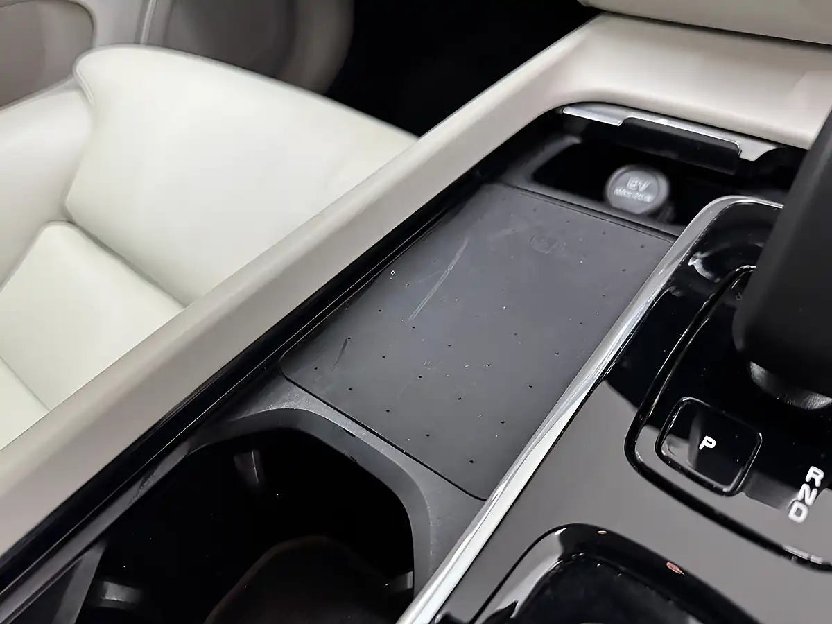 Used 2023 Volvo V60 Plus Silver - Interior and Exterior details 12