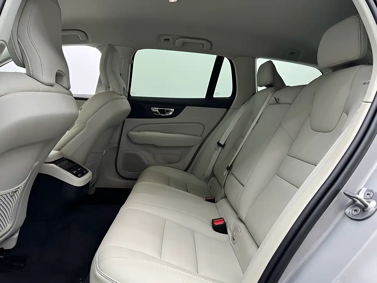 Used 2023 Volvo V60 Plus Silver - Interior and Exterior details 5