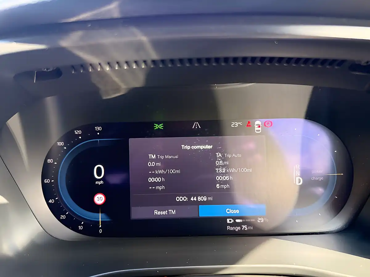 Used 2023 Volvo XC40 Core Black - Interior and Exterior details 11