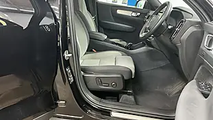 Used 2023 Volvo XC40 Plus Black - Interior and Exterior details 7