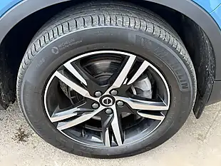 Used 2023 Volvo XC40 Plus Dark Blue - Interior and Exterior details 17