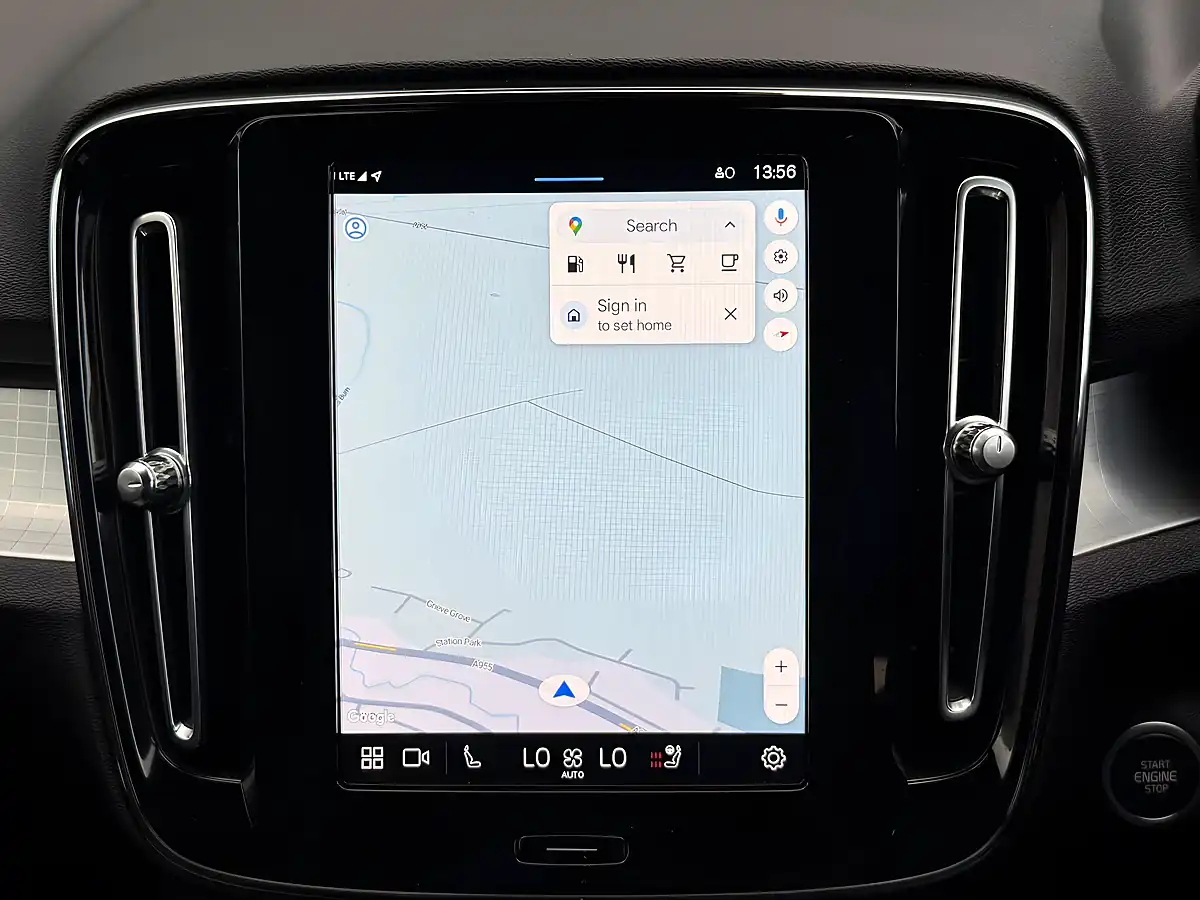 Used 2023 Volvo XC40 Plus Dark Blue - Interior and Exterior details 20
