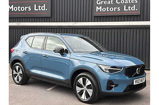 2023 Volvo XC40 T4 Plus