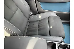 Used 2023 Volvo XC40 Plus Dark Fjord Blue - Interior and Exterior details 12