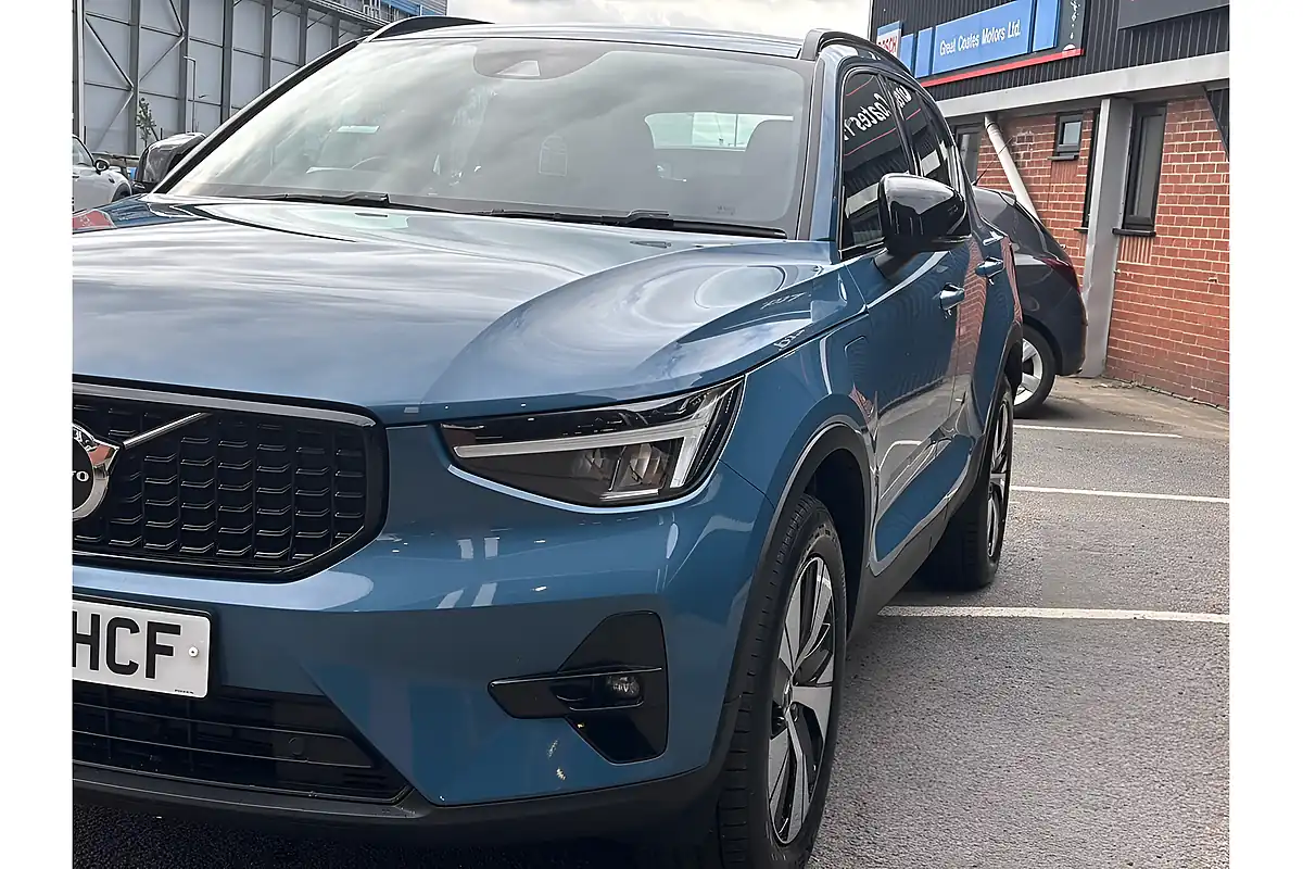 Used 2023 Volvo XC40 Plus Dark Fjord Blue - Interior and Exterior details 8