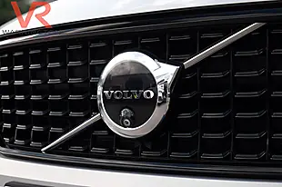 Used 2023 Volvo XC40 Plus Dark Silver Dawn - Interior and Exterior details 5
