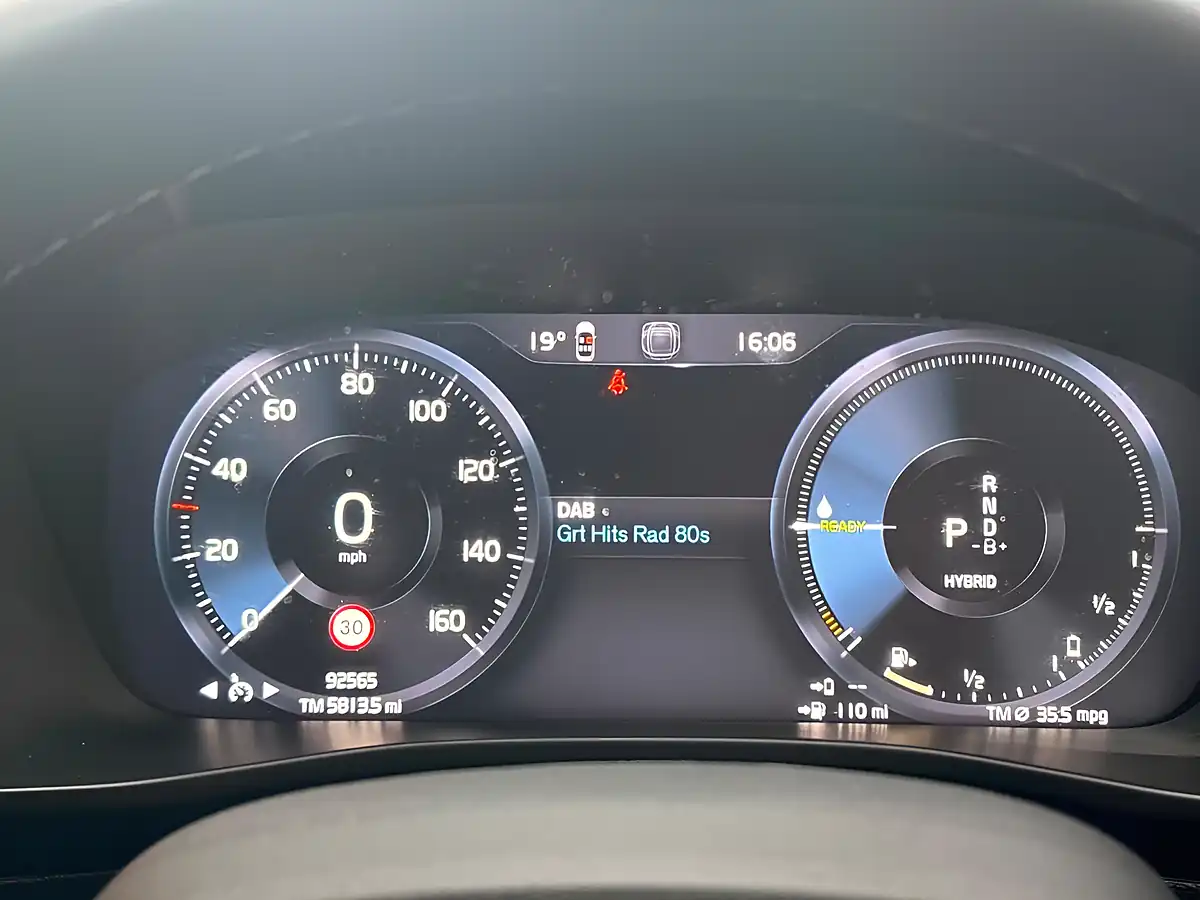 Used 2023 Volvo XC40 Plus Grey - Interior and Exterior details 15