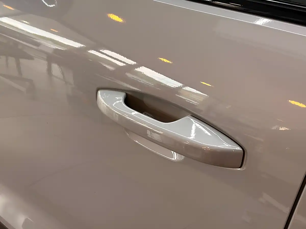 Used 2023 Volvo XC40 Plus Grey - Interior and Exterior details 18