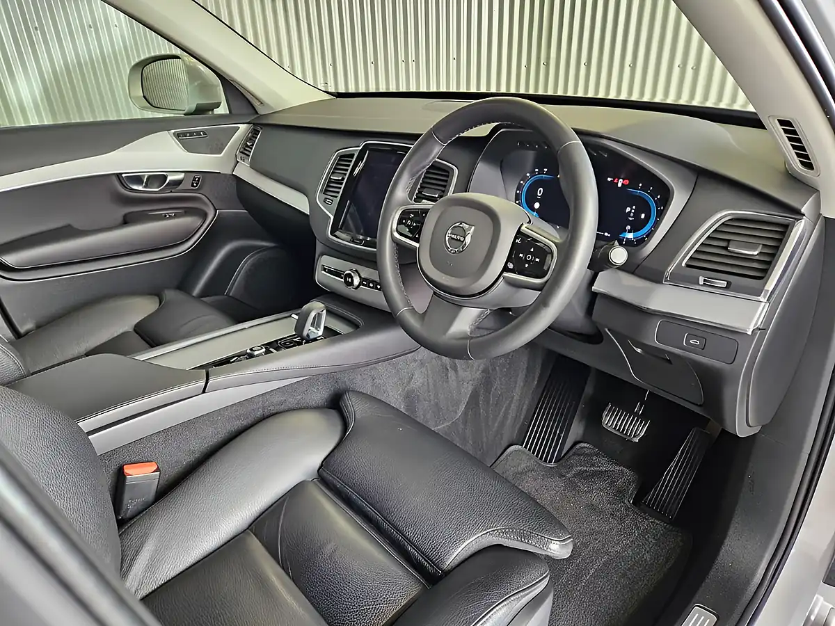 Used 2023 Volvo XC90 Core Silver Dawn - Interior and Exterior details 12