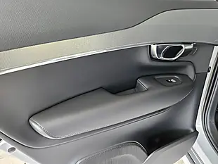 Used 2023 Volvo XC90 Core Silver Dawn - Interior and Exterior details 16