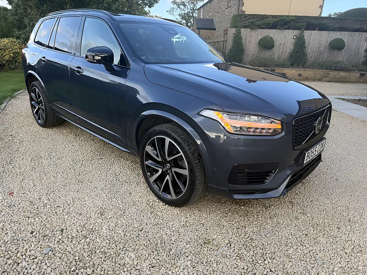 Used 2023 Volvo XC90 Ultimate Dark Edition Denim Blue Metallic - Interior and Exterior details 8