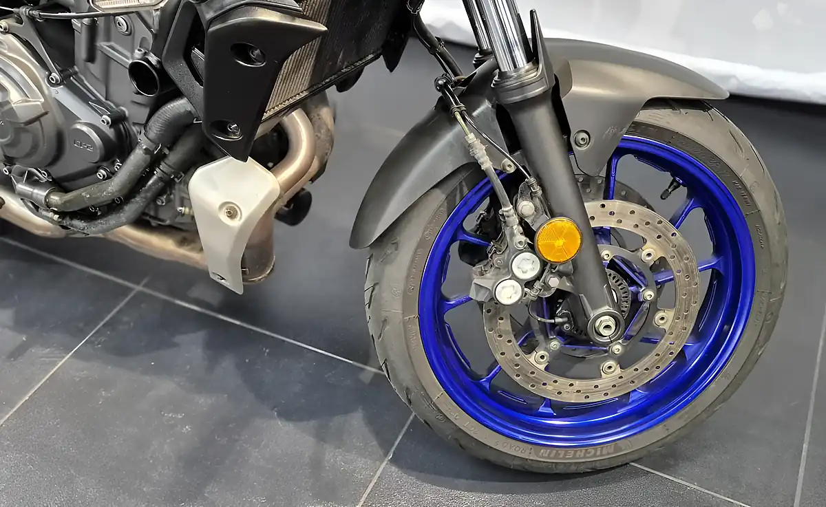 Used 2023 Yamaha MT-07 Abs Blue - Interior and Exterior details 5