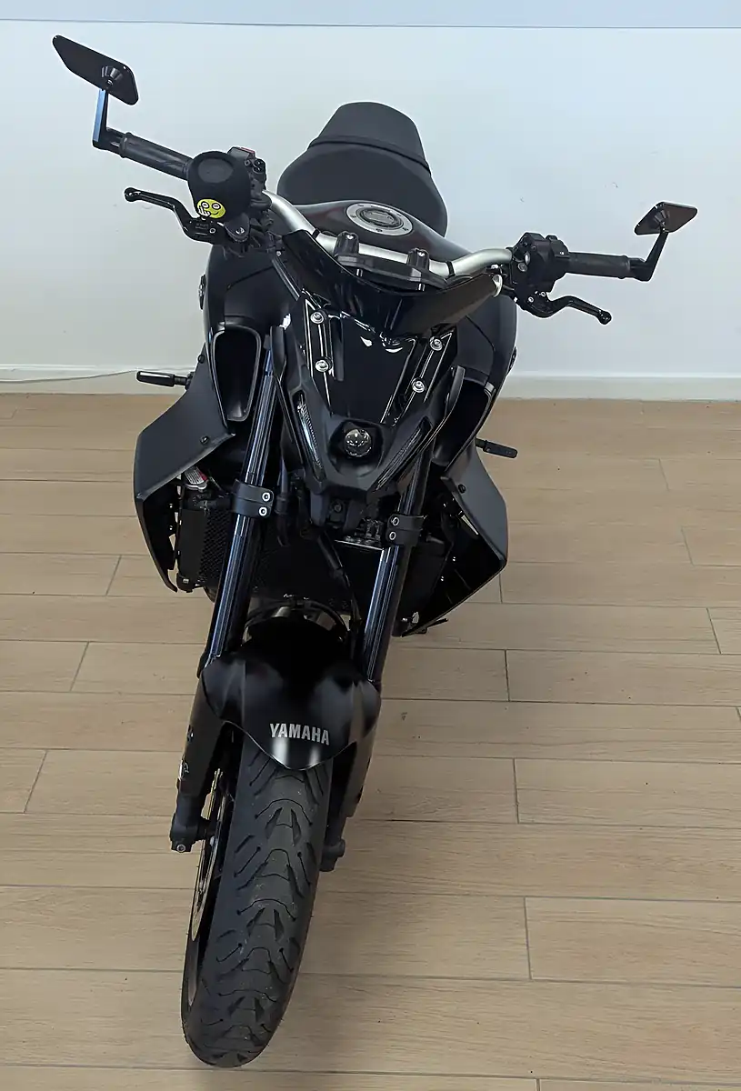 Used 2023 Yamaha MT-09 Hyper-Naked Black - Interior and Exterior details 10