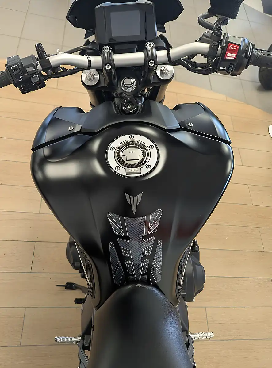 Used 2023 Yamaha MT-09 Hyper-Naked Black - Interior and Exterior details 20