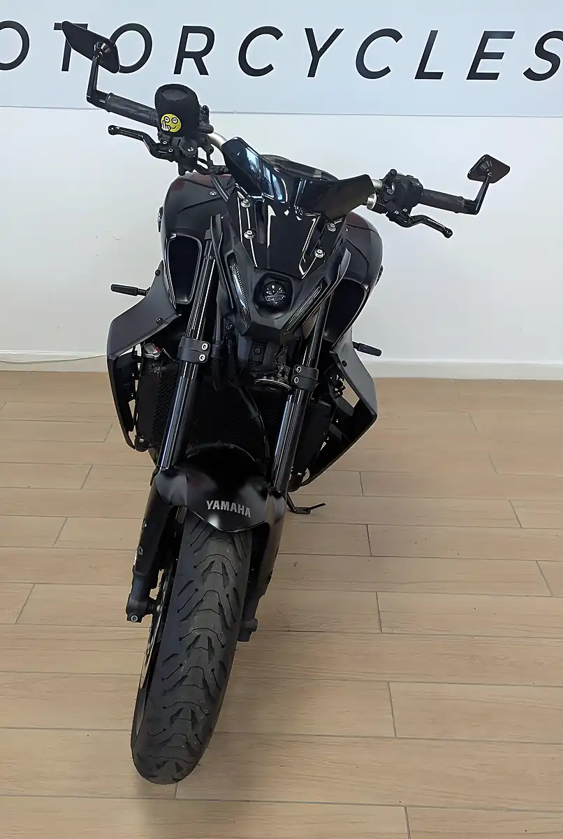 Used 2023 Yamaha MT-09 Hyper-Naked Black - Interior and Exterior details 3