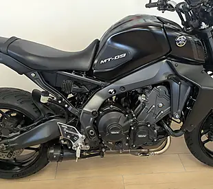 Used 2023 Yamaha MT-09 Hyper-Naked Black - Interior and Exterior details 6