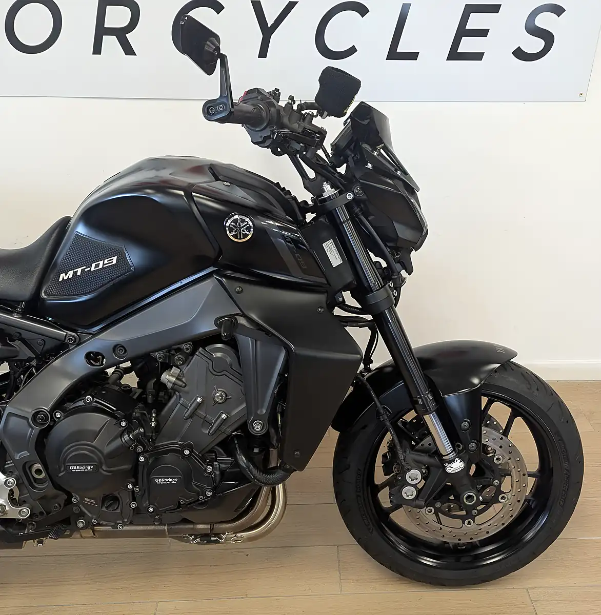 Used 2023 Yamaha MT-09 Hyper-Naked Black - Interior and Exterior details 7