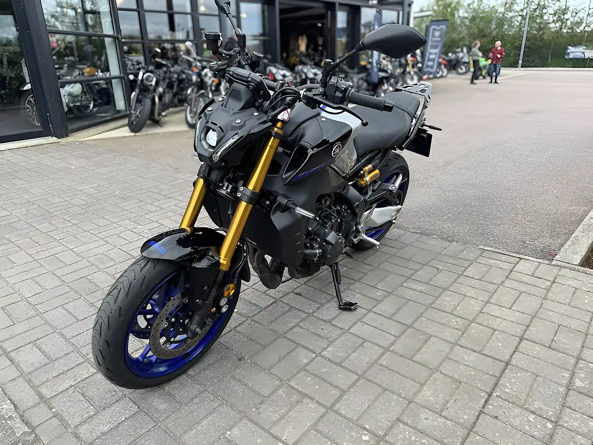 Used 2023 Yamaha MT-09 Sp Black - Interior and Exterior details 5
