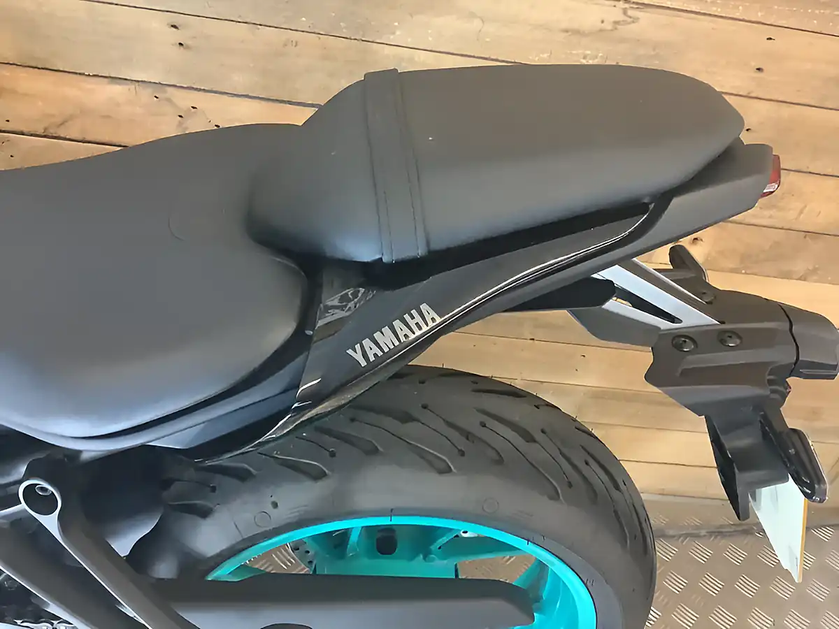 Used 2023 Yamaha Mt Hyper-Naked Grey - Interior and Exterior details 10