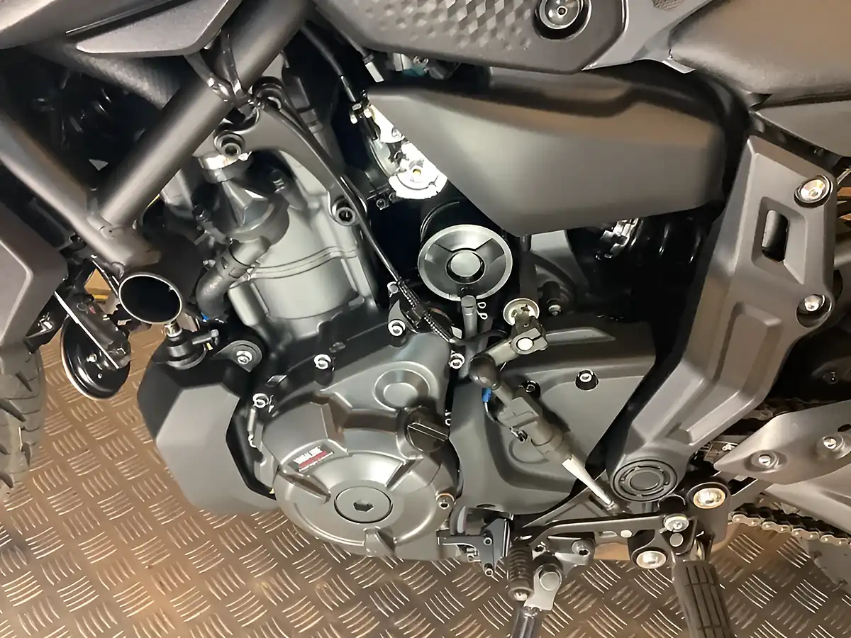 Used 2023 Yamaha Mt Hyper-Naked Grey - Interior and Exterior details 11