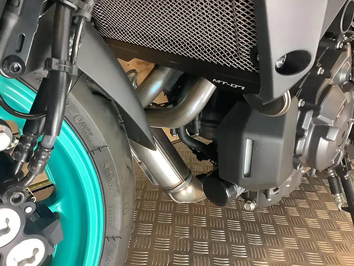 Used 2023 Yamaha Mt Hyper-Naked Grey - Interior and Exterior details 16