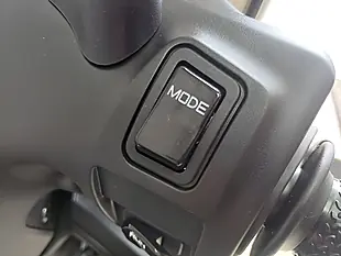 Used 2023 Yamaha Neos Green - Interior and Exterior details 11