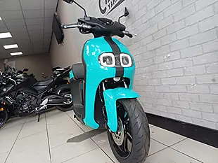 Used 2023 Yamaha Neos Green - Interior and Exterior details 5