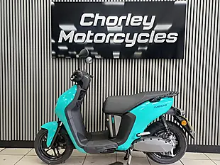 Used 2023 Yamaha Neos Green - Interior and Exterior details 2