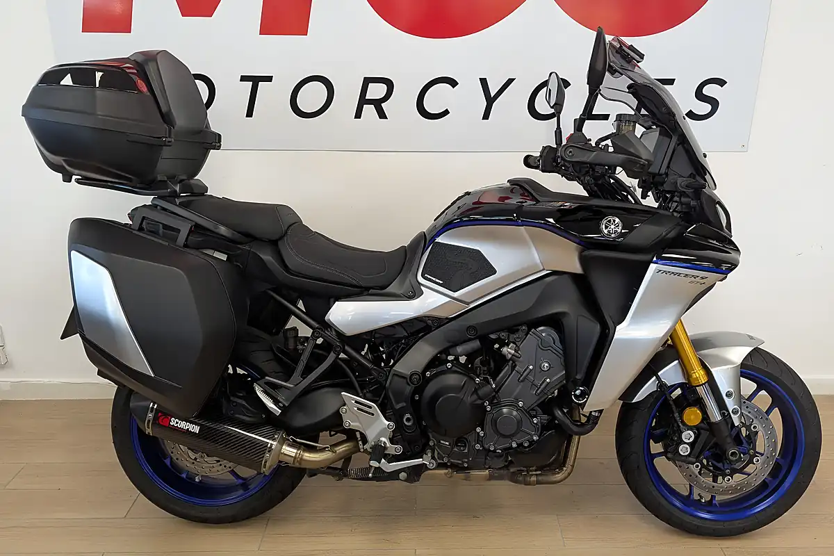 Used 2023 Yamaha Tracer 9 Gt+ Silver - Interior and Exterior details 5