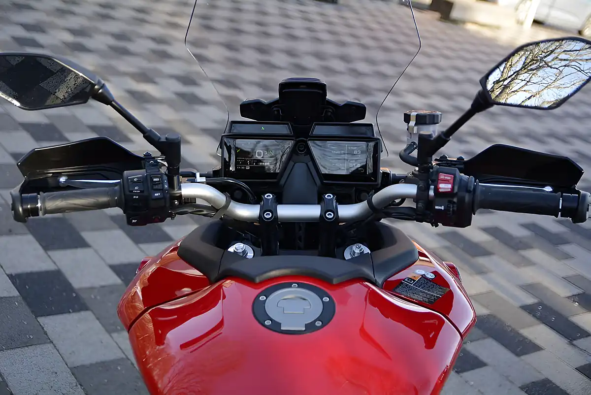 Used 2023 Yamaha Tracer 9 Red - Interior and Exterior details 4