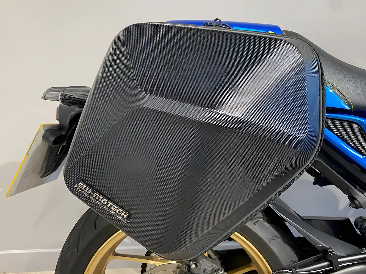 Used 2023 Yamaha Xsr 900 M Power Blue - Interior and Exterior details 15