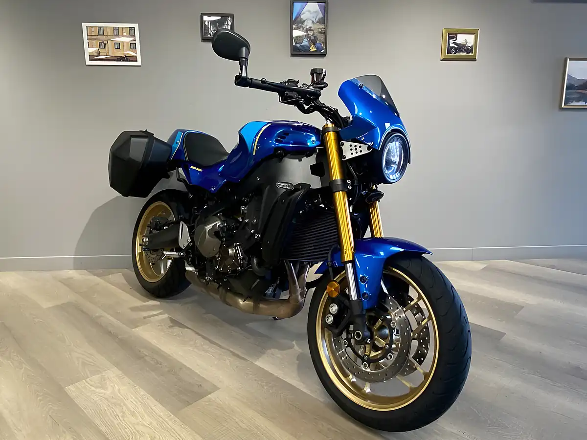 Used 2023 Yamaha Xsr 900 M Power Blue - Interior and Exterior details 3