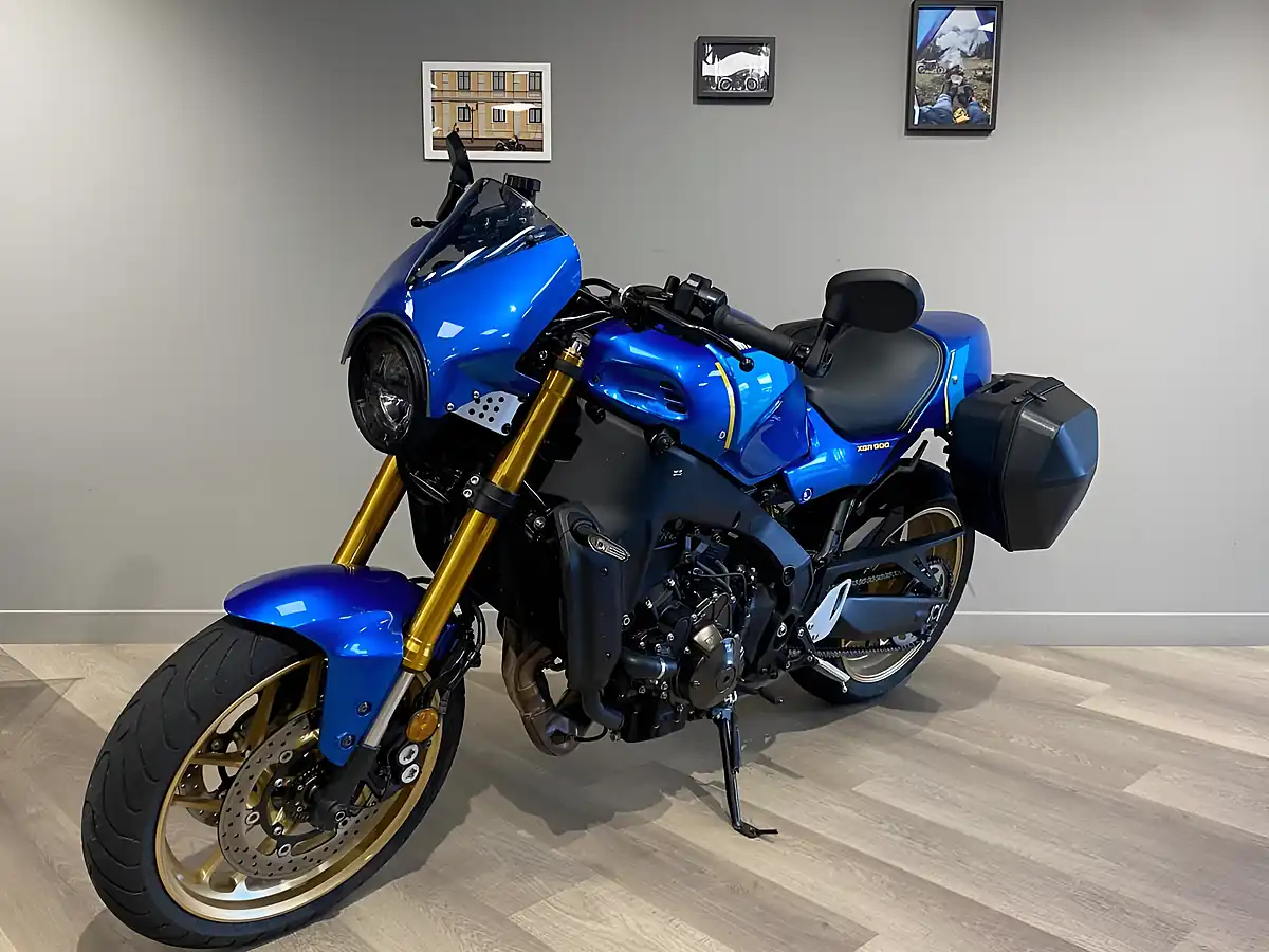 Used 2023 Yamaha Xsr 900 M Power Blue - Interior and Exterior details 4