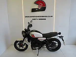 Used 2023 Yamaha XSR125 Heritage Heritage White - Interior and Exterior details 15