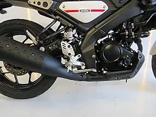 Used 2023 Yamaha XSR125 Heritage Heritage White - Interior and Exterior details 8