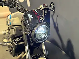 Used 2023 Yamaha XSR700 - Interior and Exterior details 8