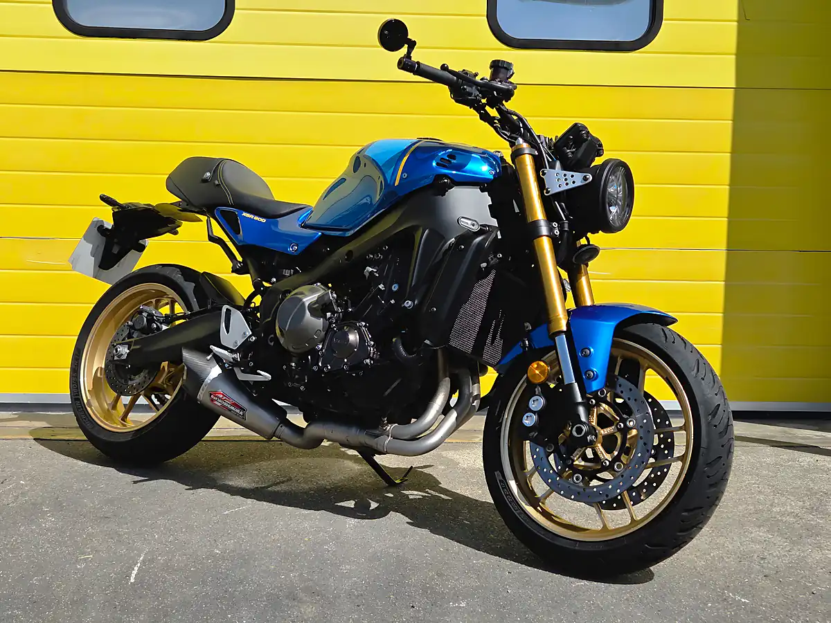 Used 2023 Yamaha XSR900 Blue - Front View