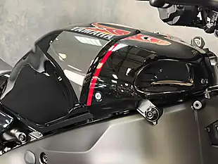 Used 2023 Yamaha XSR900 Sport Heritage Black - Interior and Exterior details 12