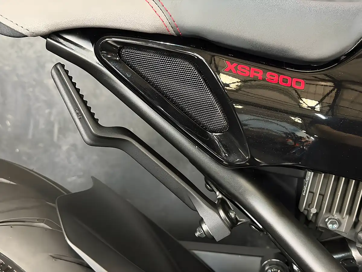 Used 2023 Yamaha XSR900 Sport Heritage Black - Interior and Exterior details 18