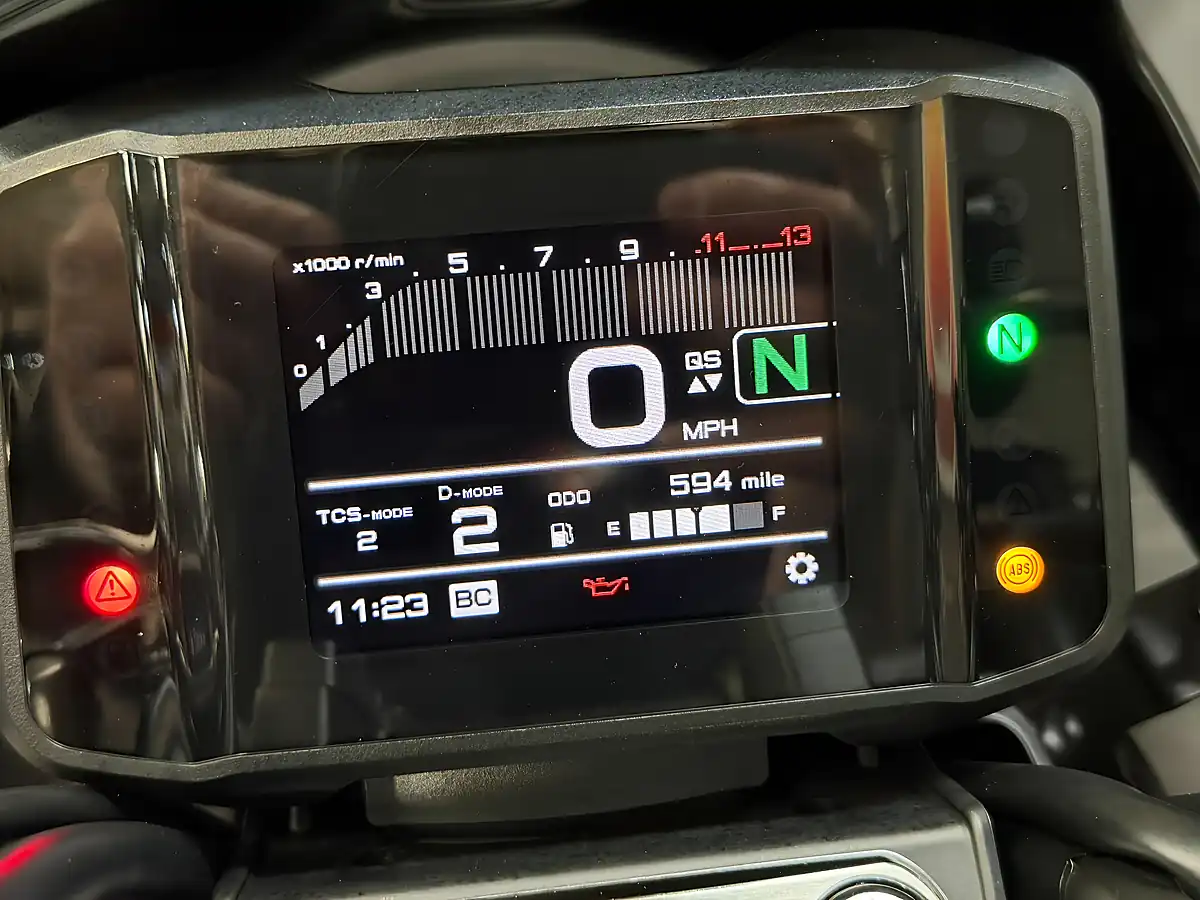 Used 2023 Yamaha XSR900 Sport Heritage Black - Interior and Exterior details 3