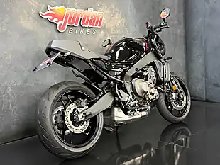 Used 2023 Yamaha XSR900 Sport Heritage Black - Interior and Exterior details 6