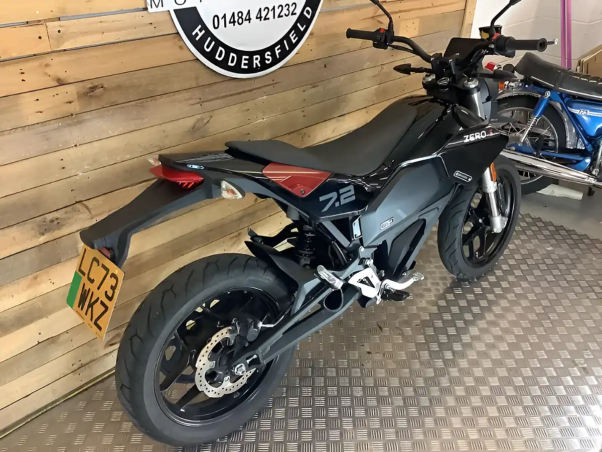 Used 2023 Zero Fxe Black - Interior and Exterior details 4