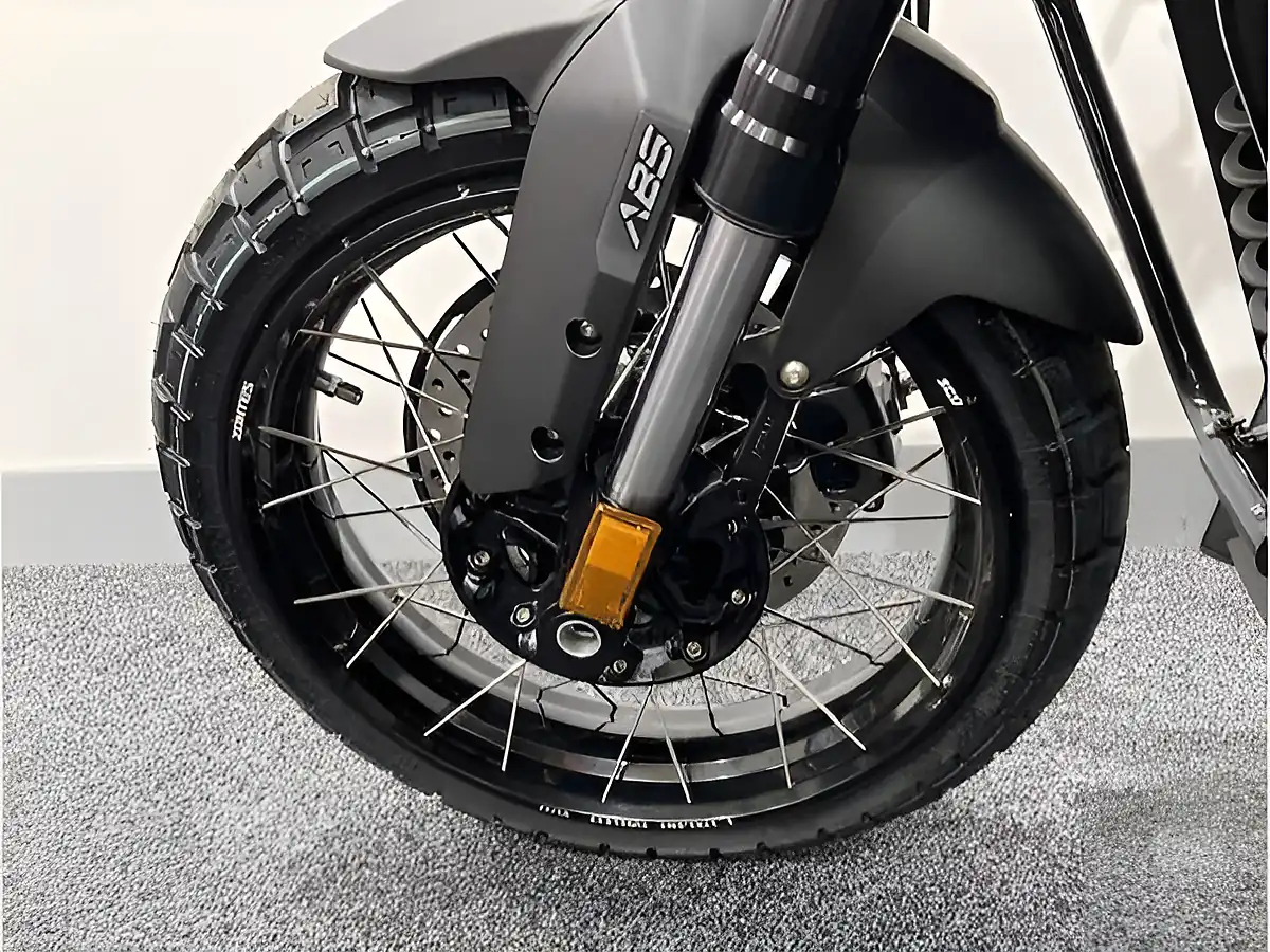 Used 2023 Zontes GK125 Black - Interior and Exterior details 5