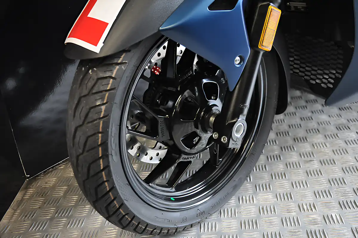 Used 2023 Zontes Zt 125-M Blue - Interior and Exterior details 10