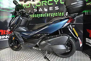 Used 2023 Zontes Zt 125-M Blue - Interior and Exterior details 5