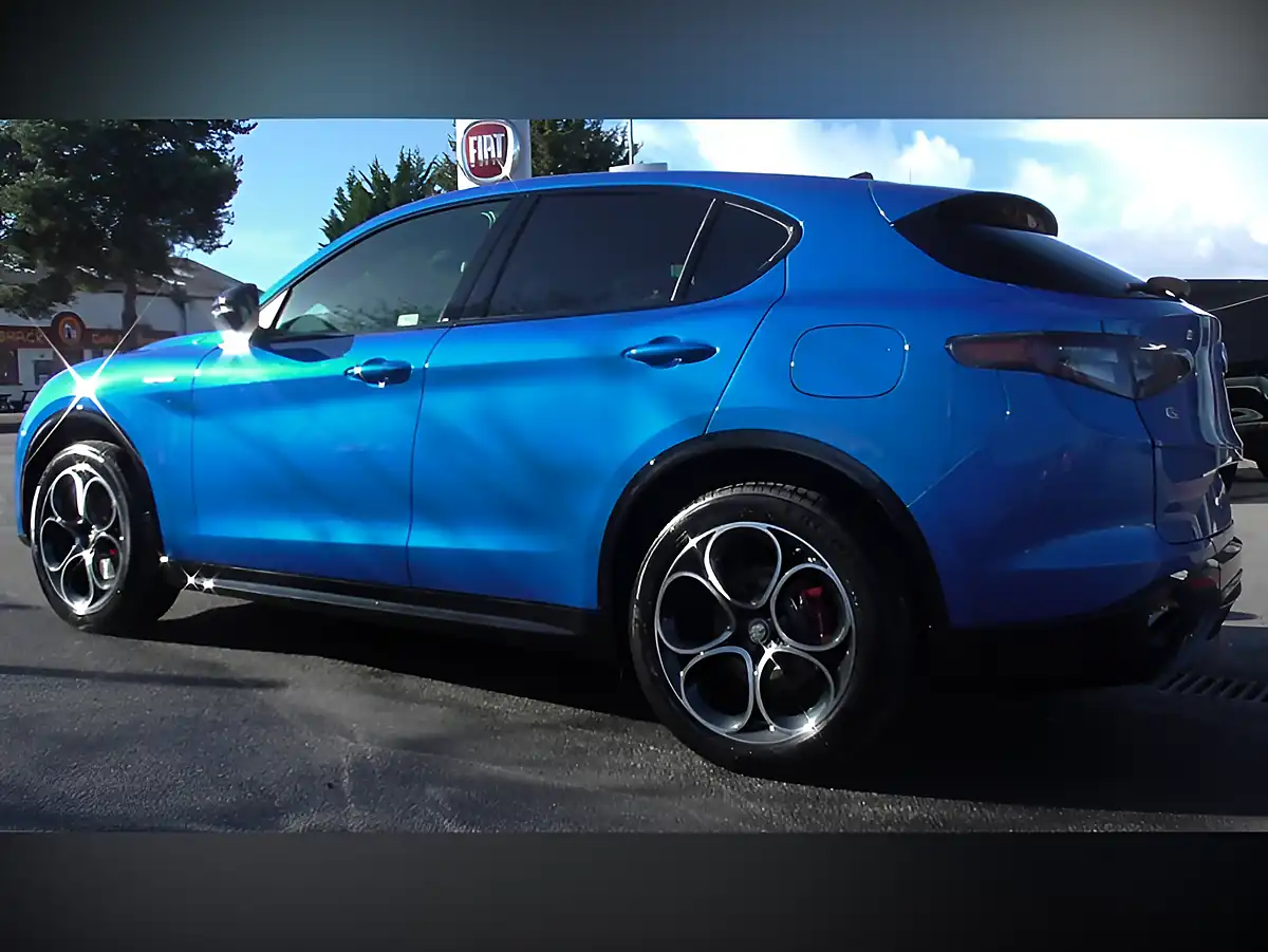Used 2024 Alfa Romeo Stelvio Veloce Blue - Interior and Exterior details 2
